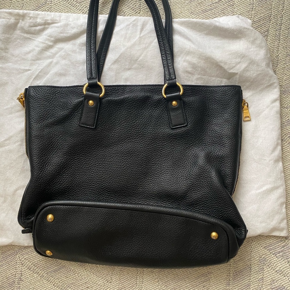 Prada black leather bag - Picture 2 of 12